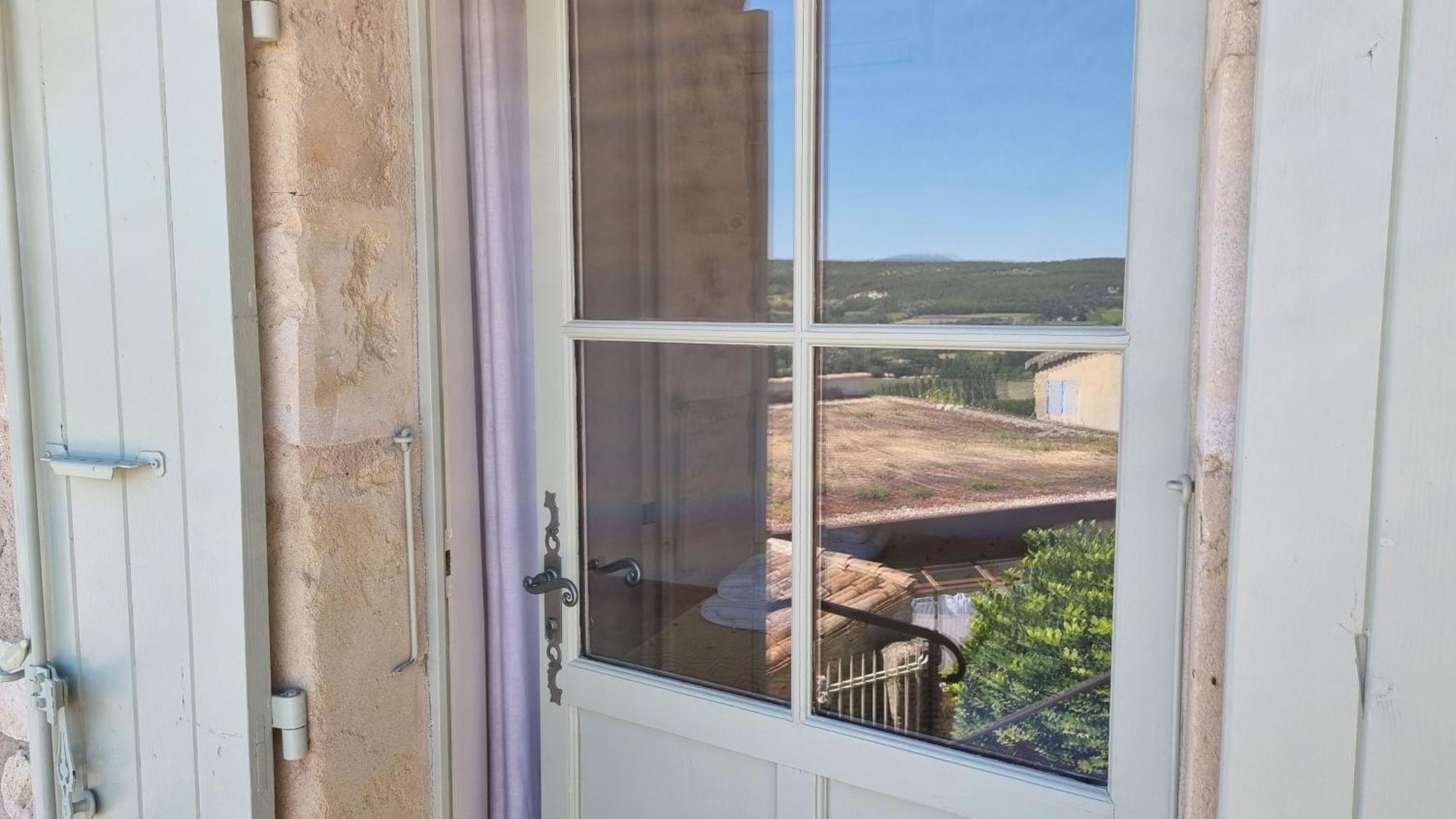 Bed and Breakfast Les Toits De Valaurie Экстерьер фото