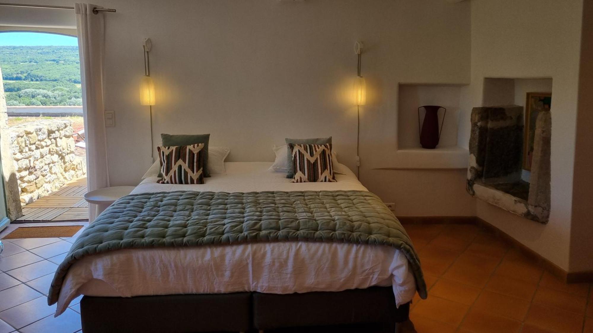 Bed and Breakfast Les Toits De Valaurie Экстерьер фото